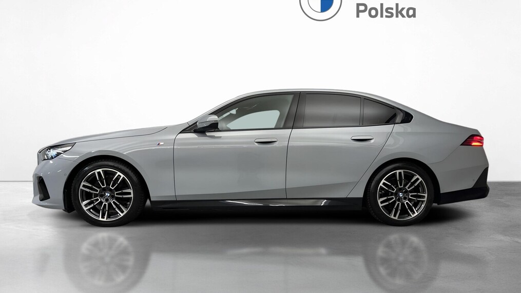 BMW Serii 5, 520