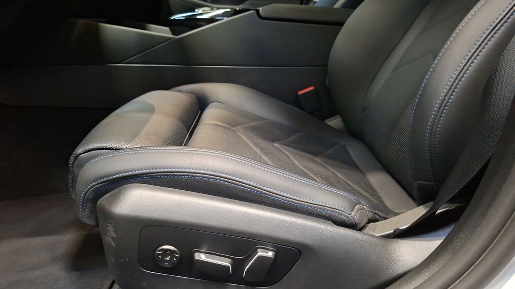 BMW Serii 5, 520