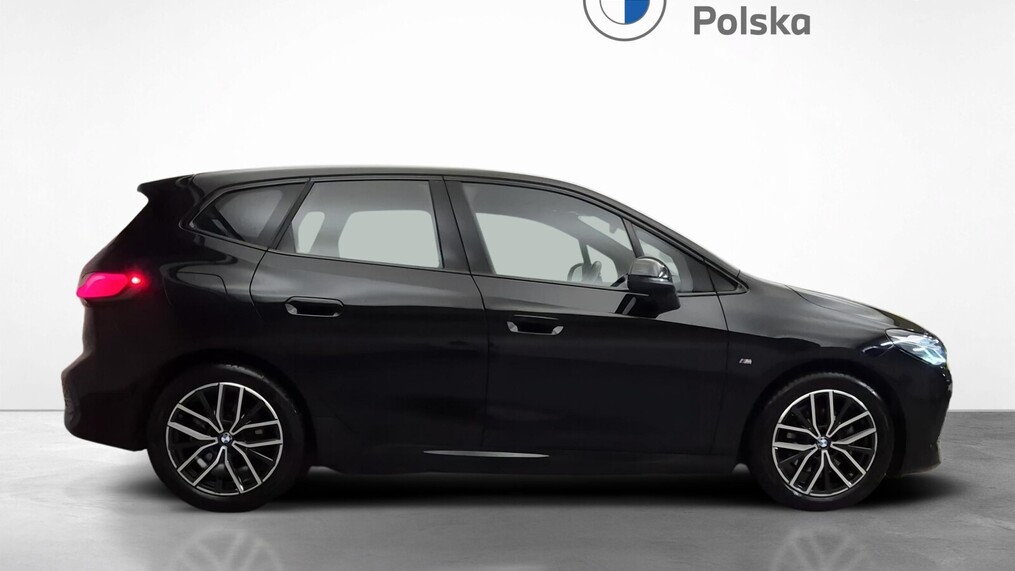 BMW Serii 2, 218