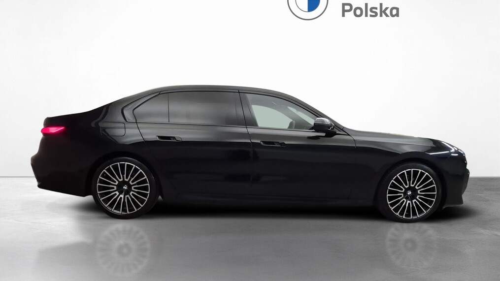 BMW Serii 7, 740