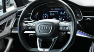 miniaturka - Audi Q7