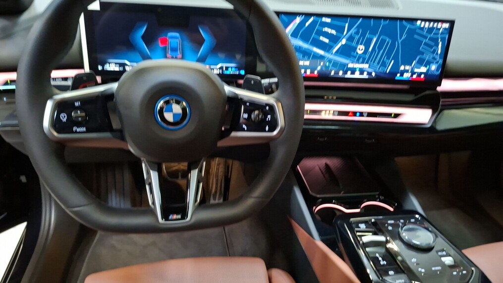 BMW Serii 5, 550