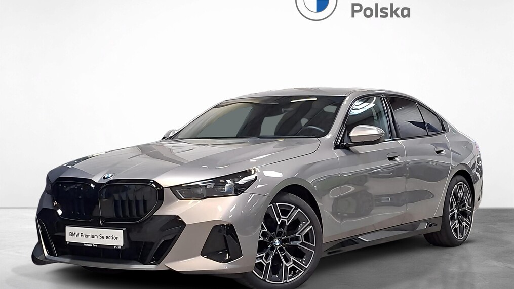 BMW Serii 5, 520