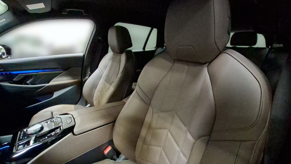 BMW Serii 5, 520