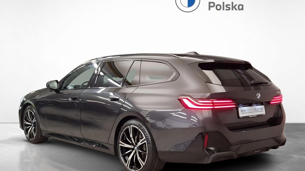 BMW Serii 5, 520