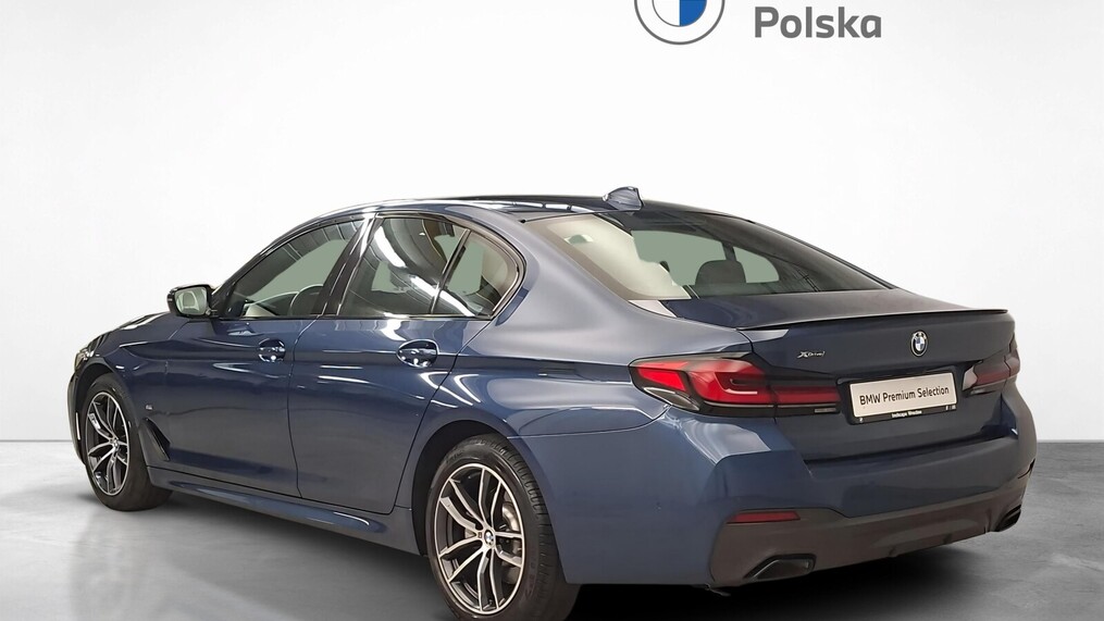 BMW Serii 5, 520