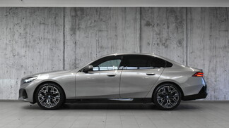 BMW Serii 5, 520