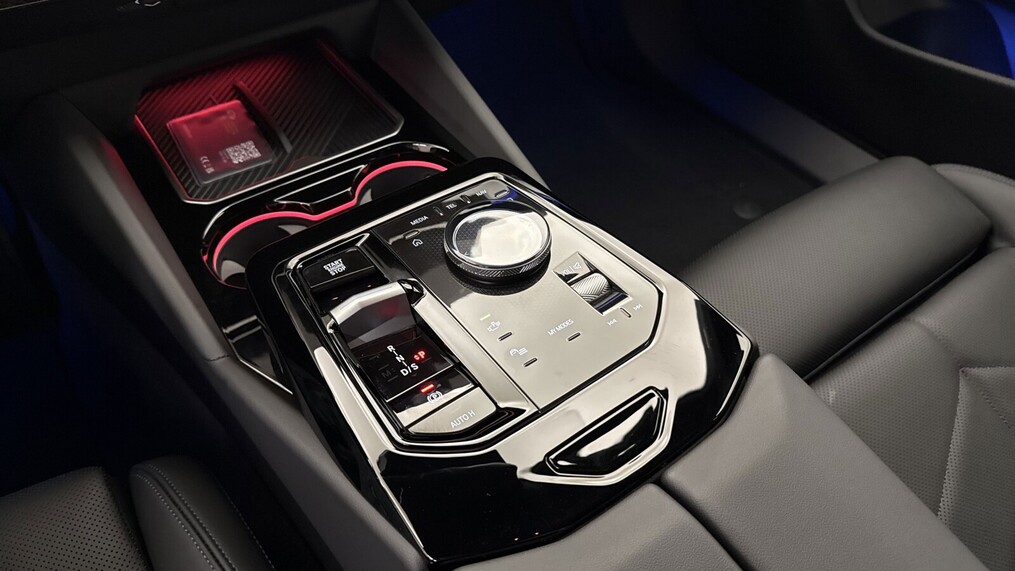 BMW Serii 5, 520