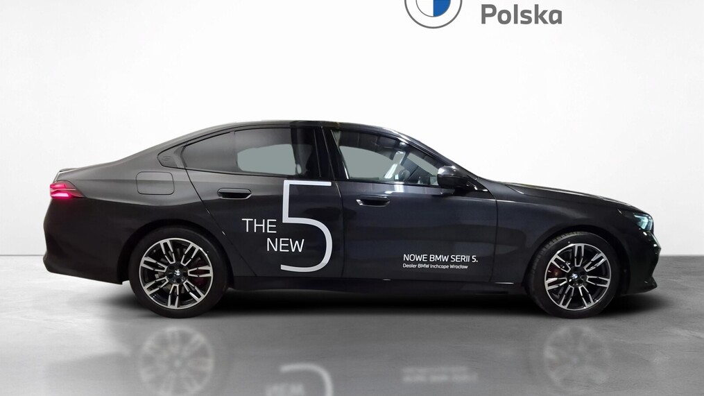 BMW Serii 5, 520