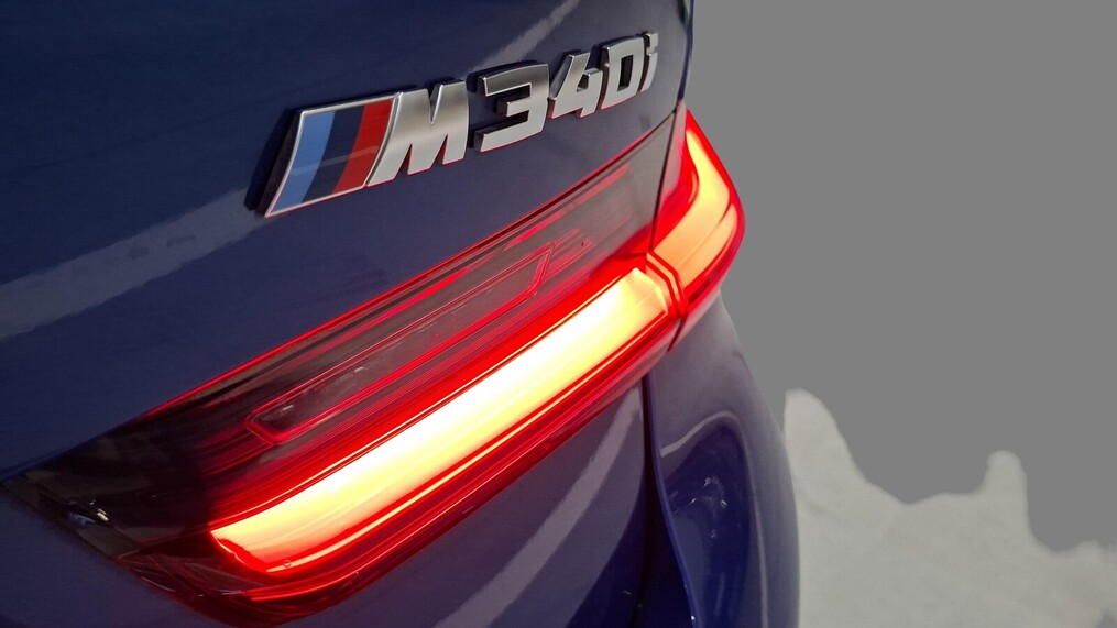 BMW Serii 3, 340