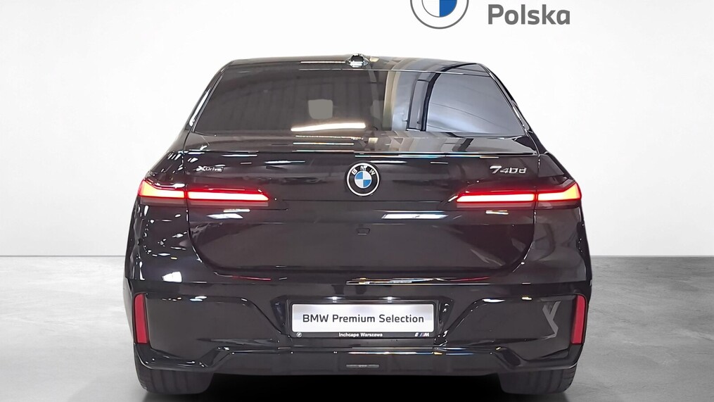 BMW Serii 7, 740