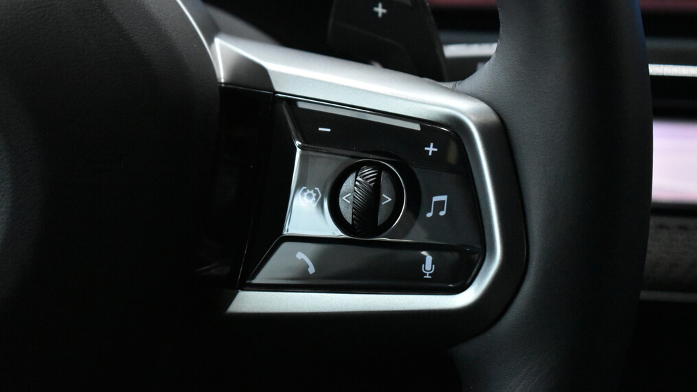 BMW Serii 5, 520