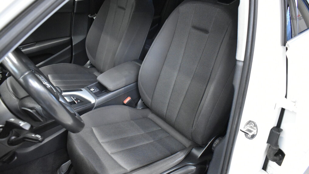 Audi A4 Limousine