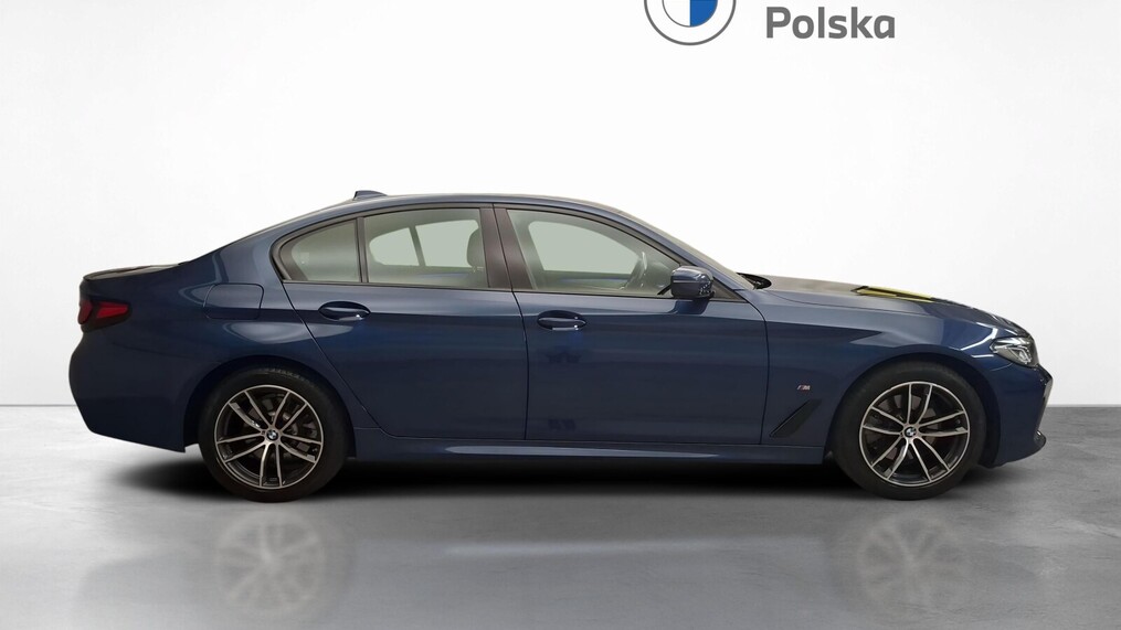 BMW Serii 5, 520