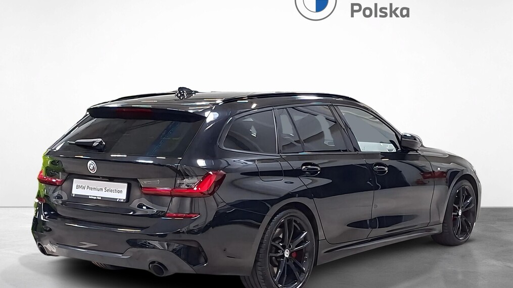 BMW Serii 3, 330
