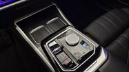 BMW Serii 7, 740