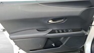 miniaturka - Lexus UX