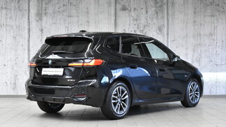 BMW Serii 2, 218