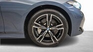BMW Serii 3, 330