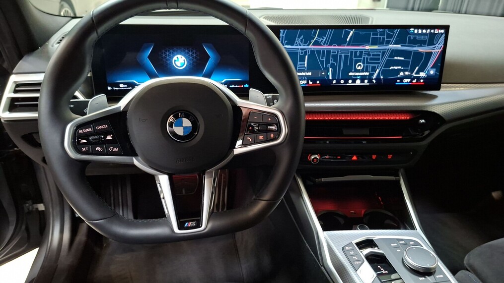 BMW Serii 3, 330