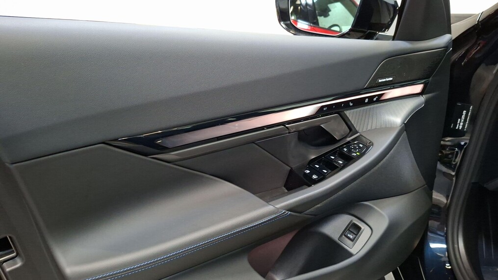 BMW Serii 5, 520