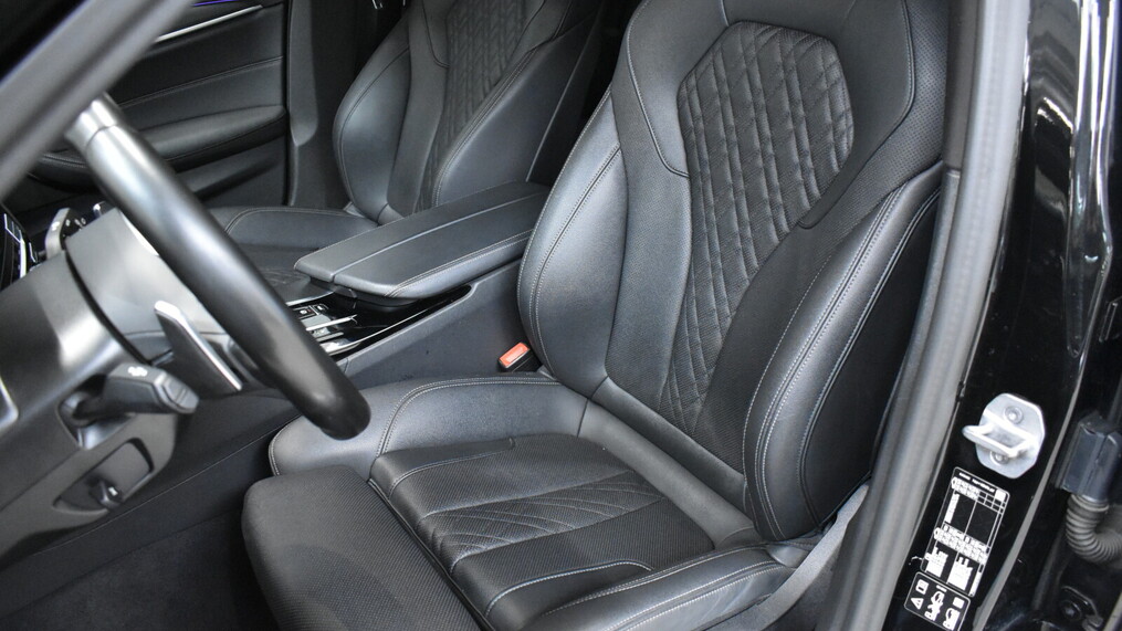 BMW Serii 5, 520