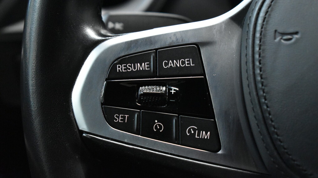 BMW Serii 2, 218