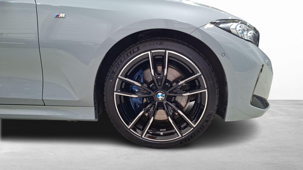 BMW Serii 3, 340