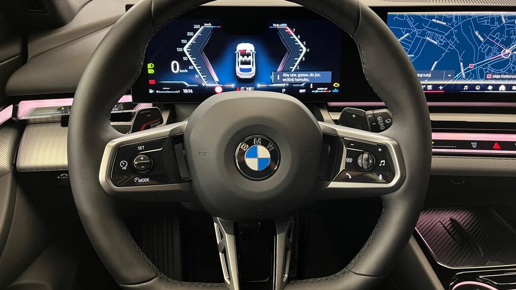 BMW Serii 5, 520