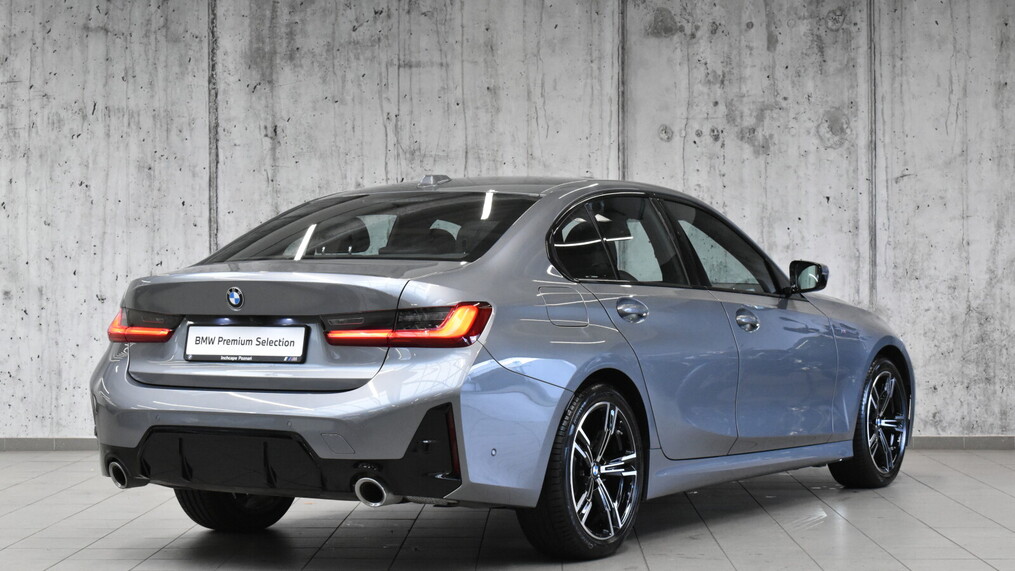 BMW Serii 3, 320