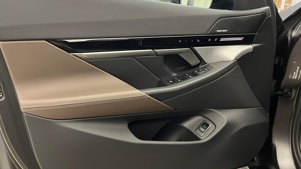 BMW Serii 5, 520