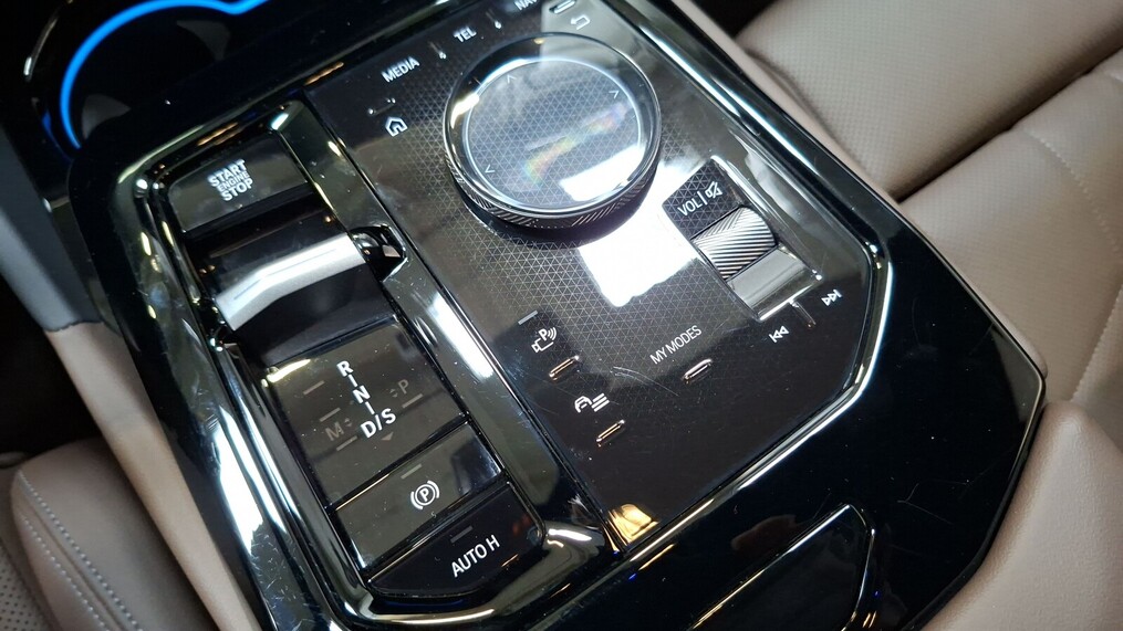 BMW Serii 5, 520
