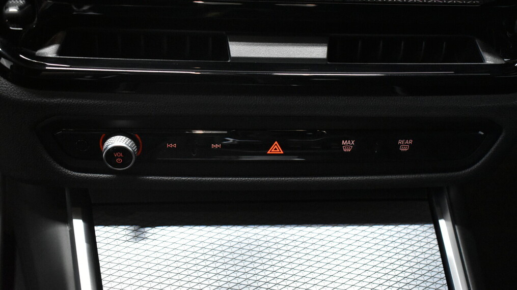 BMW Serii 3, 320