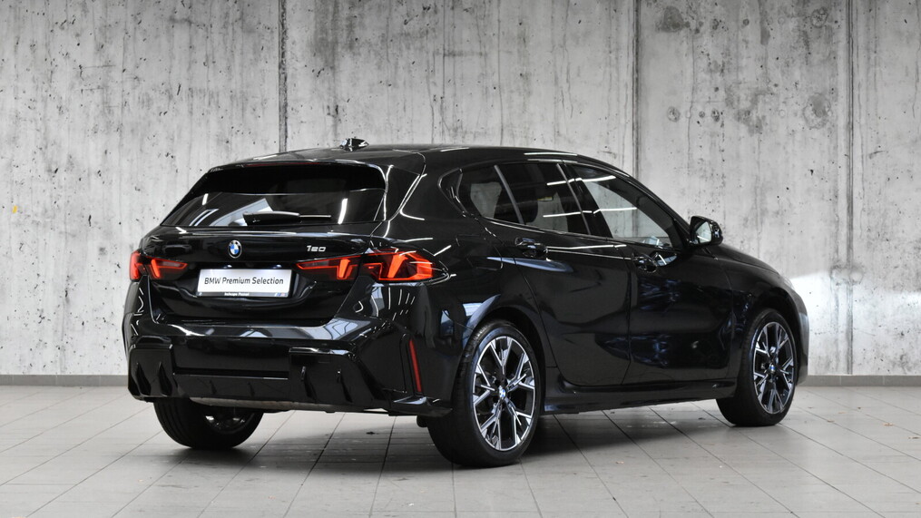 BMW Serii 1, 120