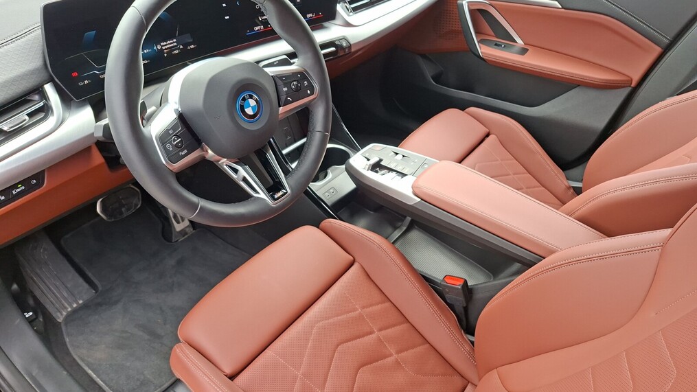 BMW iX2