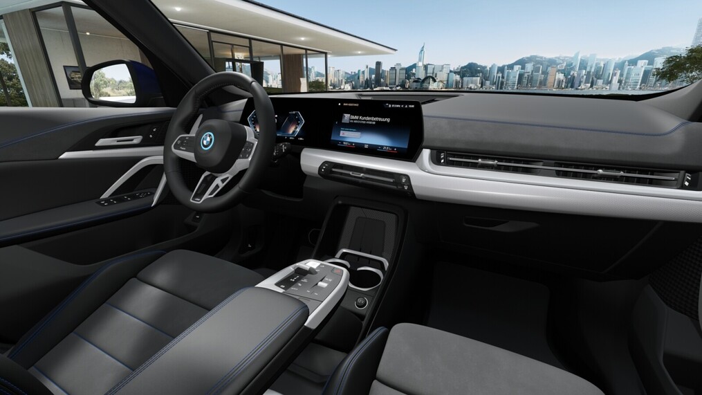 BMW iX1