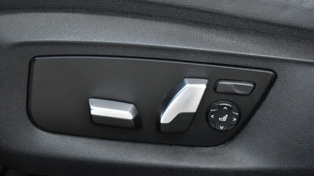 BMW Serii 5, 520
