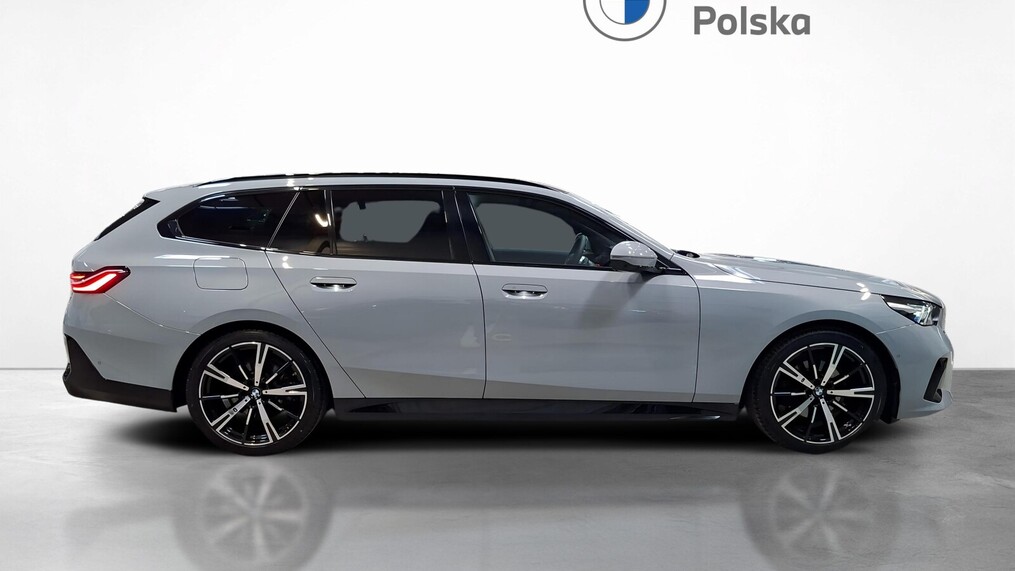 BMW Serii 5, 520