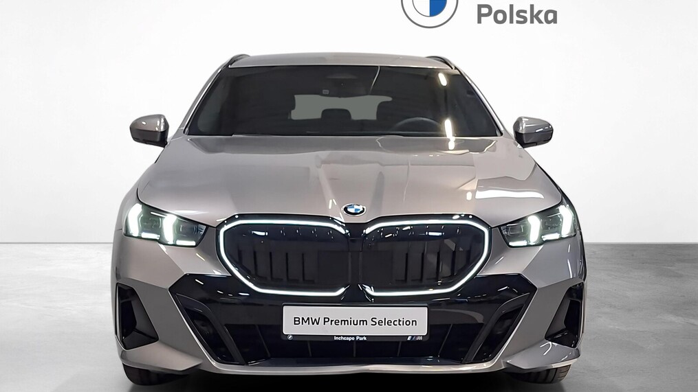 BMW Serii 5, 520