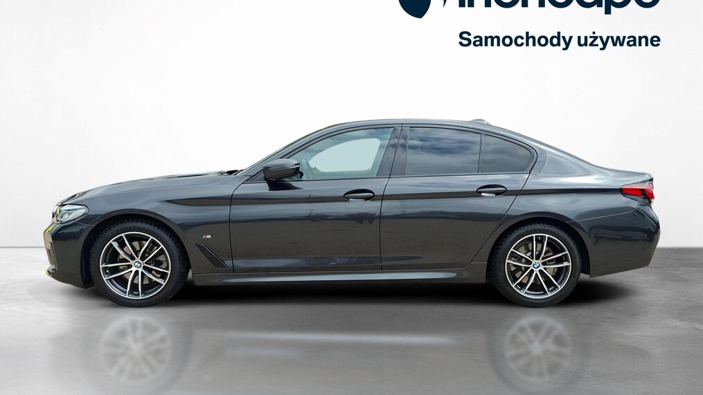 BMW Serii 5, 520