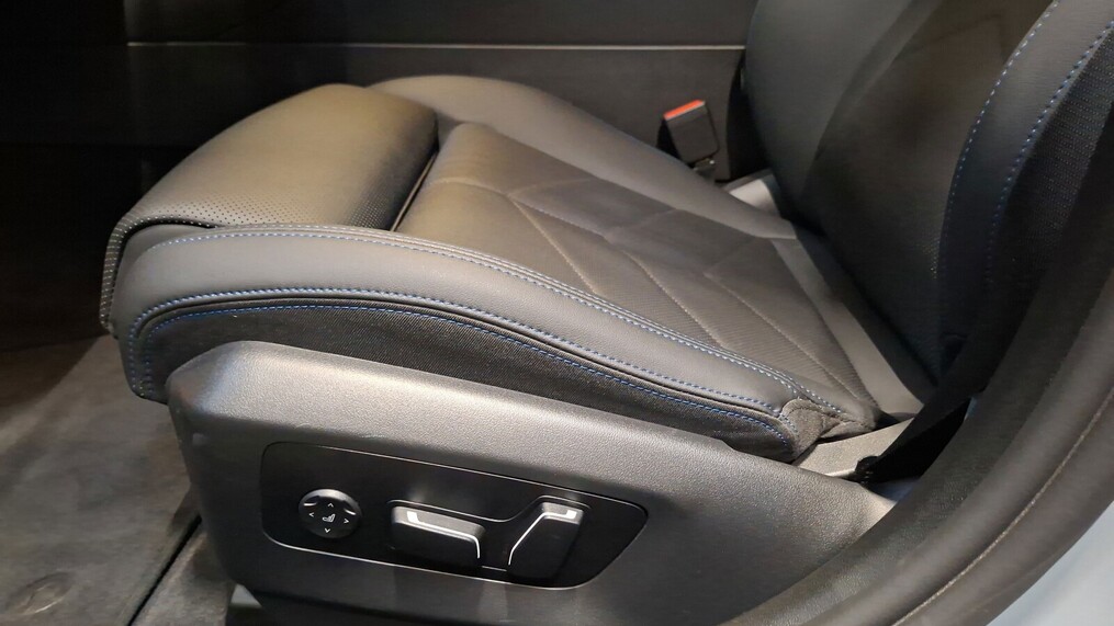 BMW Serii 5, 520