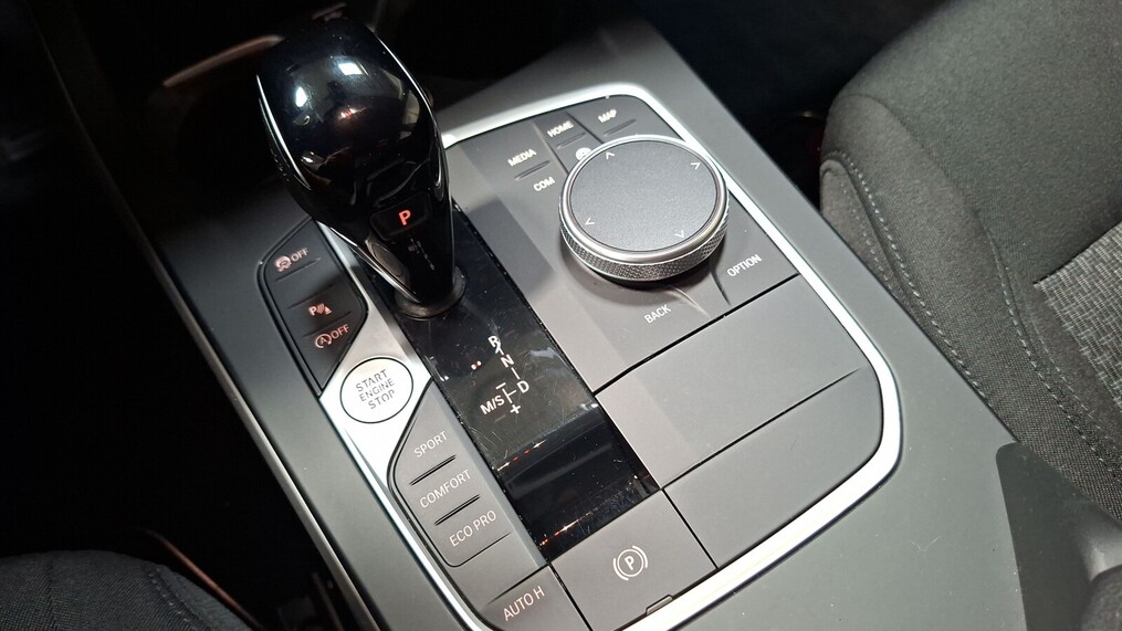 BMW Serii 1, 118
