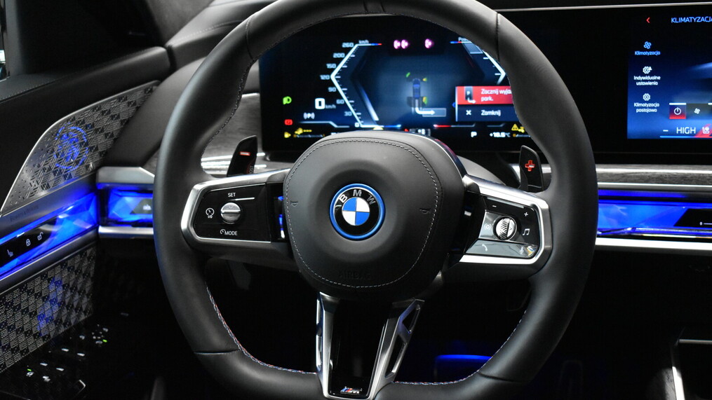 BMW Serii 7, 760
