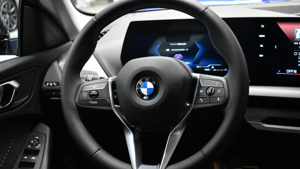BMW Serii 2, 220