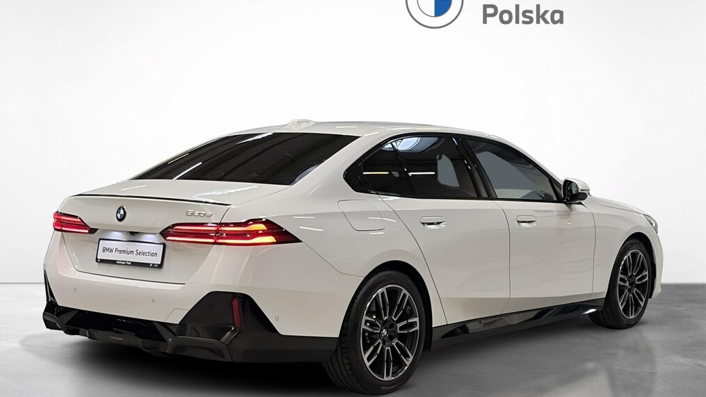 BMW Serii 5, 520