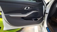 BMW Serii 3, 330