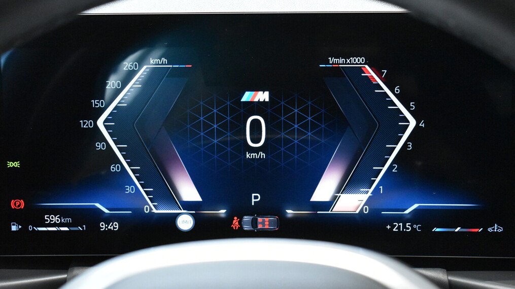 BMW Serii 3, 330