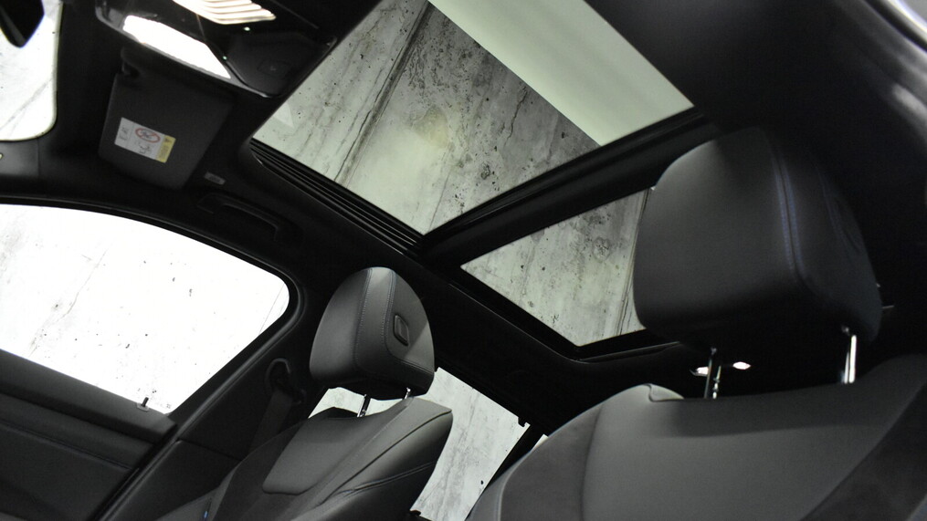 BMW Serii 3, 320