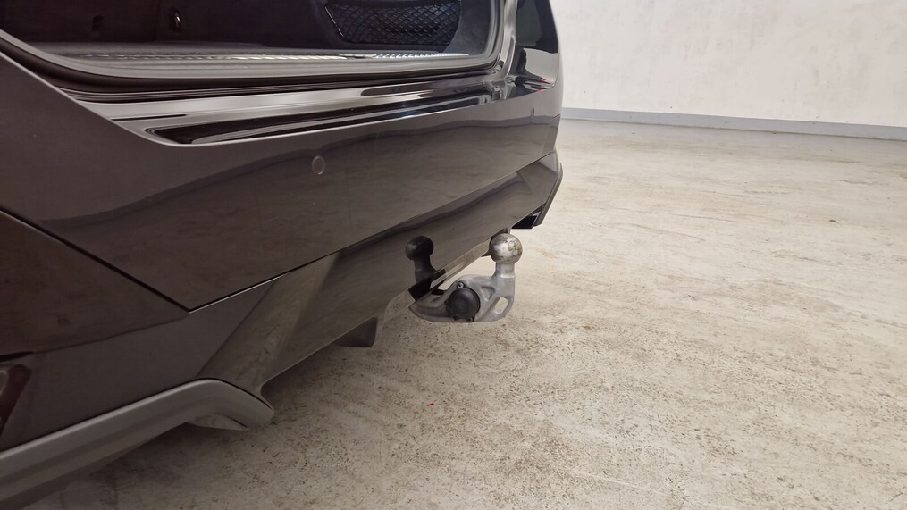BMW Serii 5, 520