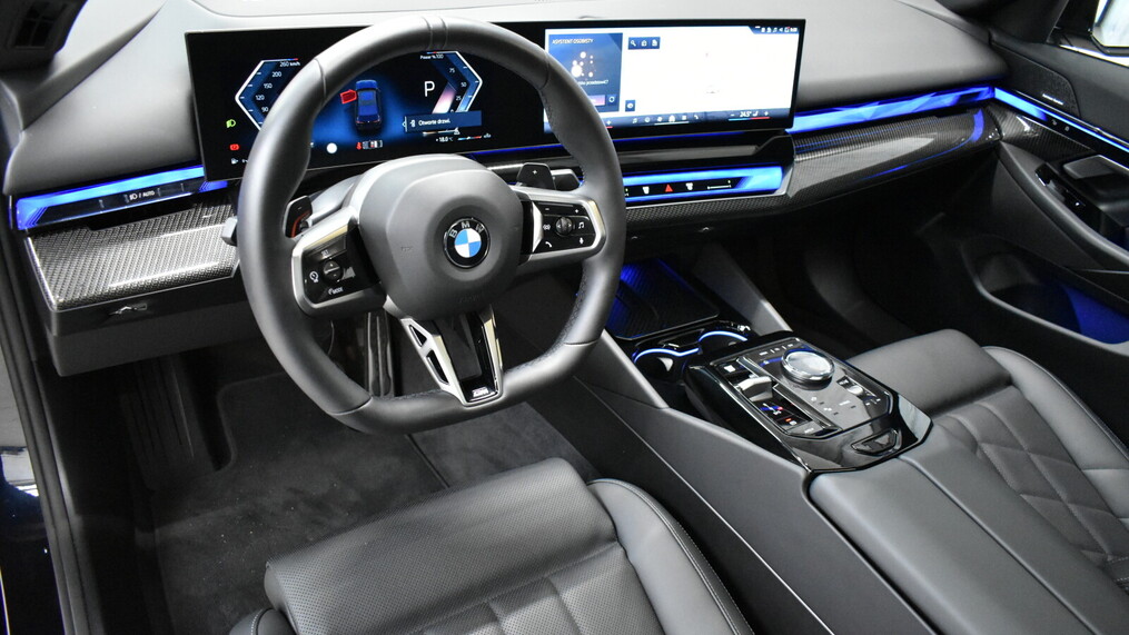 BMW Serii 5, 520